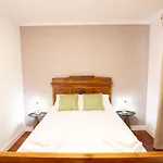 Apartament Terrace House *